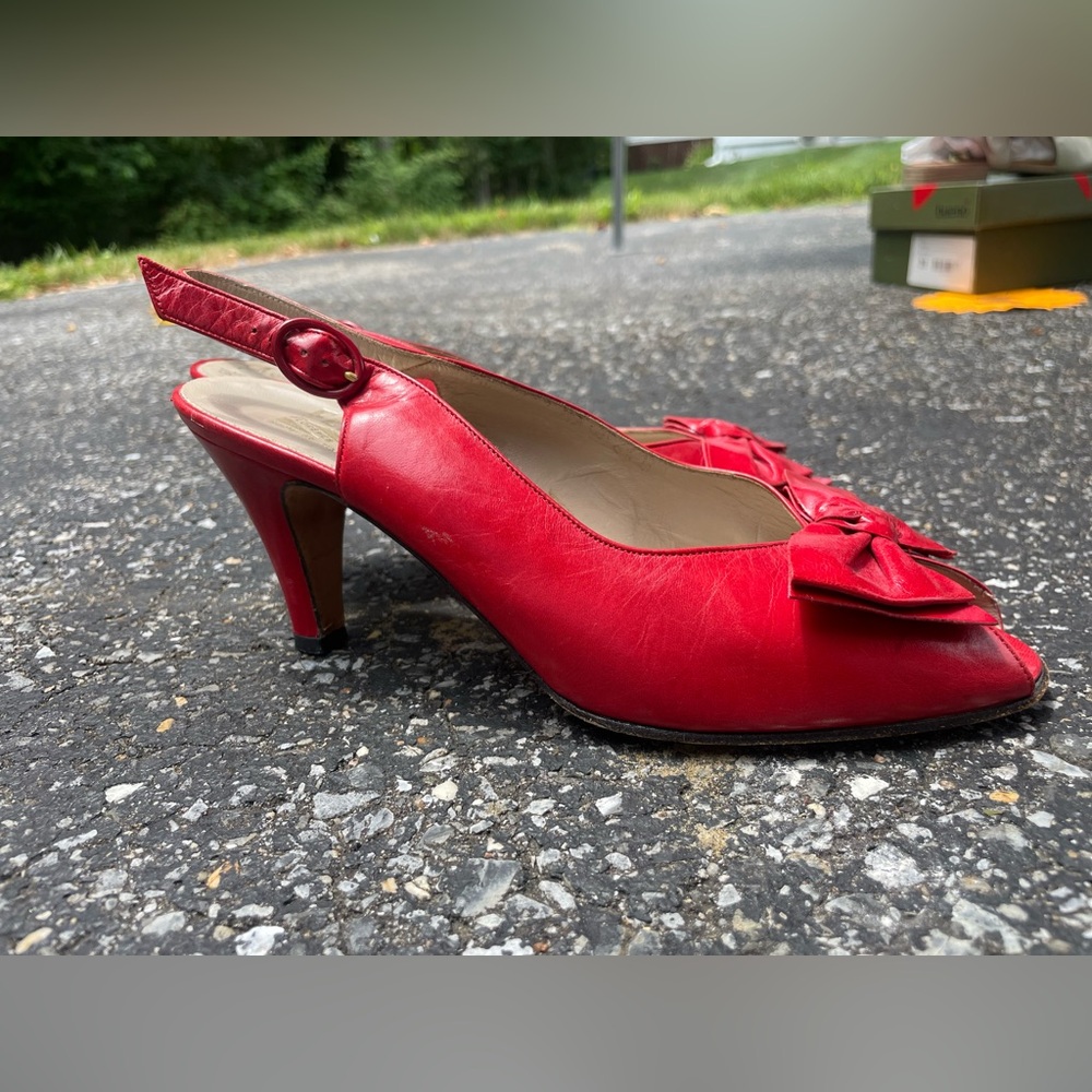 Vintage Ferragamo!!